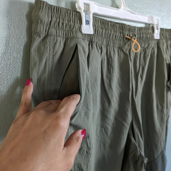 Bass Outdoor Men's Olive Green Cargo Jogger Pants XL - Picture 6 of 16